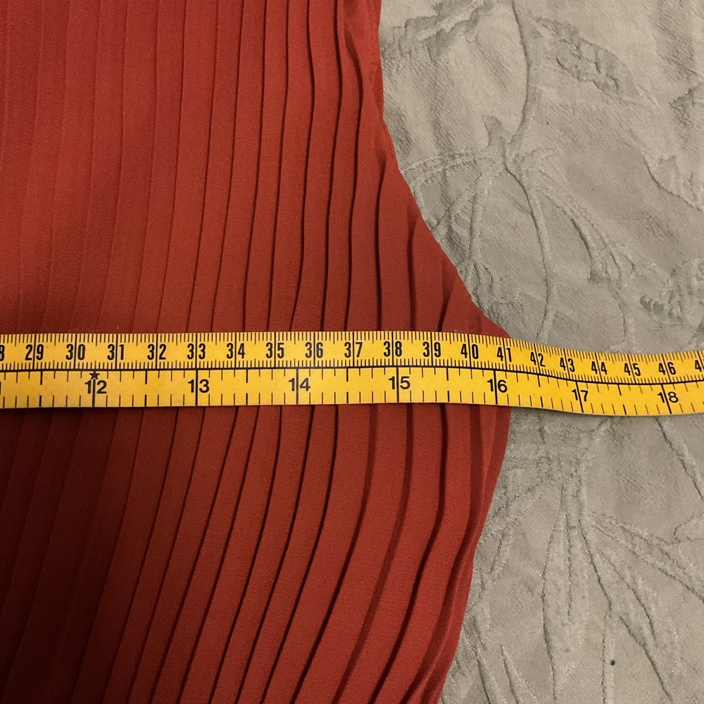 Fall Color Pleated Dress - Picture 5 of 6